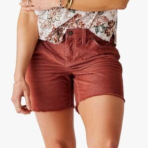 Size 4 Women's Oahu Carve Design Corduroy Shorts NWT